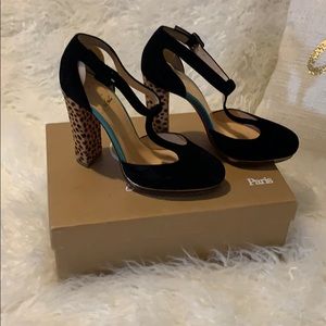 Christian Louboutin Black//Leopard Heels Size 37